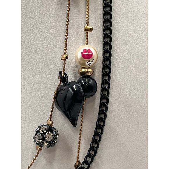 Betsey Johnson Triple Lip Kiss Pearl Polka Dot Heart Charm First Date Necklace - Picture 5 of 12